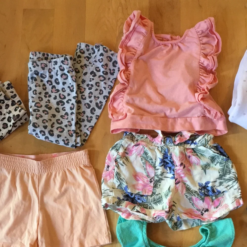 16 Piece Bundle Sizes: 4, 4T, 3/4T, 4/5, XS (4-5).